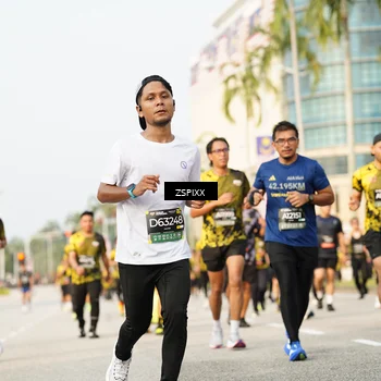 Runner Photo 6403695