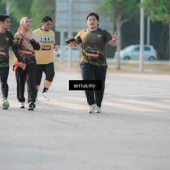 Runner Photo 6403736