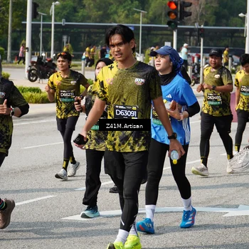 Runner Photo 6403755