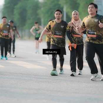 Runner Photo 6403757