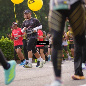 Runner Photo 6403780