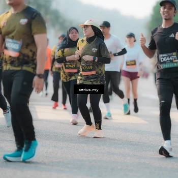 Runner Photo 6403813