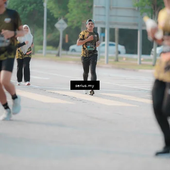 Runner Photo 6403842