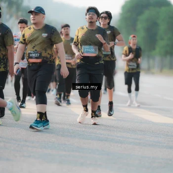 Runner Photo 6403880