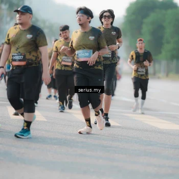 Runner Photo 6403883