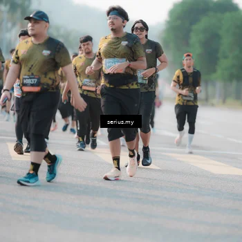 Runner Photo 6403889