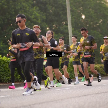 Runner Photo 6403930