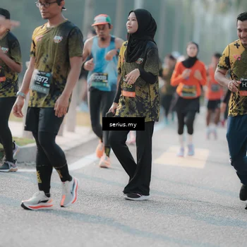 Runner Photo 6403957