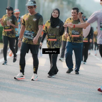 Runner Photo 6403960