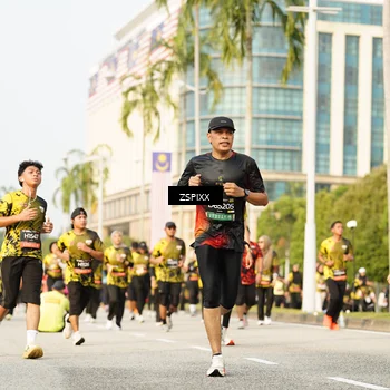 Runner Photo 6403967