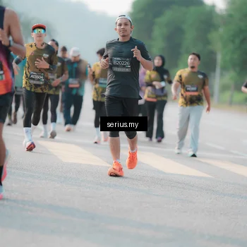 Runner Photo 6404000