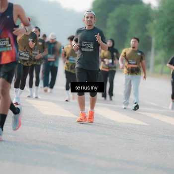 Runner Photo 6404001