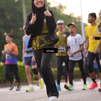 Runner Photo 6404047