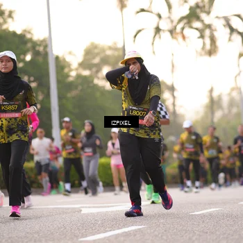 Runner Photo 6404070