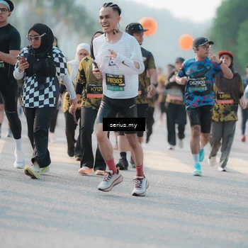 Runner Photo 6404086