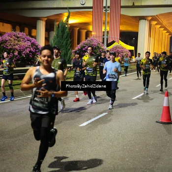 Runner Photo 6404104