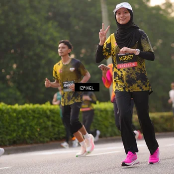 Runner Photo 6404109