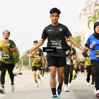 Runner Photo 6404116