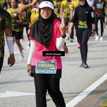 Runner Photo 6404165