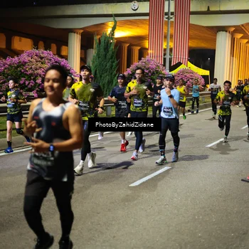 Runner Photo 6404171