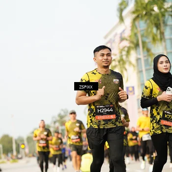 Runner Photo 6404180