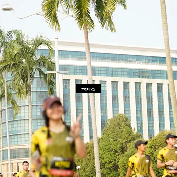 Runner Photo 6404235