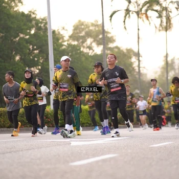 Runner Photo 6404242