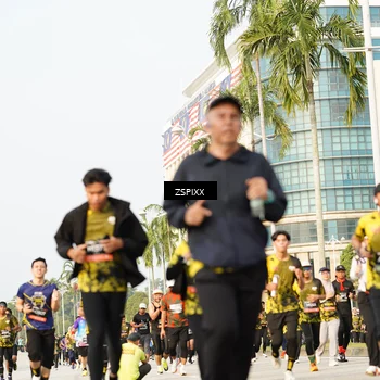 Runner Photo 6404346