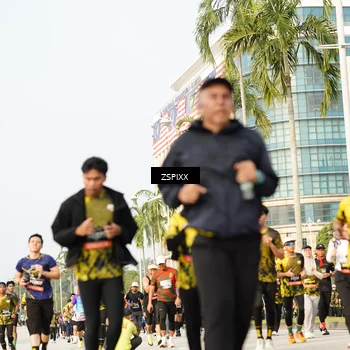 Runner Photo 6404387