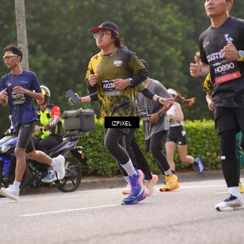 Runner Photo 6404395
