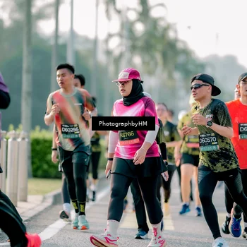 Runner Photo 6404398