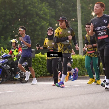 Runner Photo 6404457