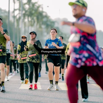Runner Photo 6404463