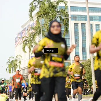 Runner Photo 6404499