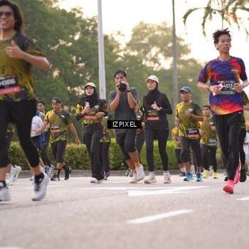 Runner Photo 6404512