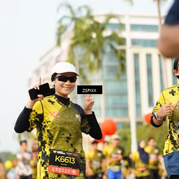 Runner Photo 6404614