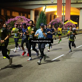 Runner Photo 6404625