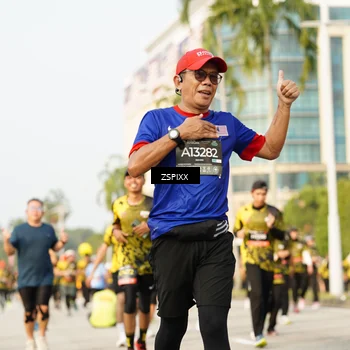 Runner Photo 6404688