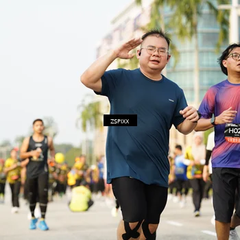 Runner Photo 6404741