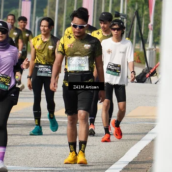 Runner Photo 6404751