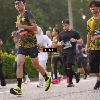 Runner Photo 6404780