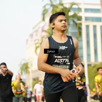 Runner Photo 6404813