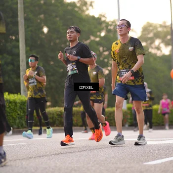 Runner Photo 6404819