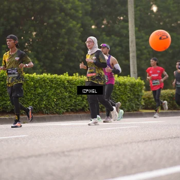 Runner Photo 6405000