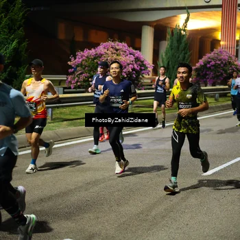 Runner Photo 6405007
