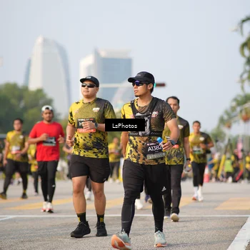Runner Photo 6405015