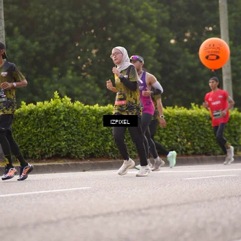 Runner Photo 6405053