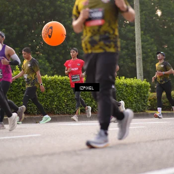 Runner Photo 6405110