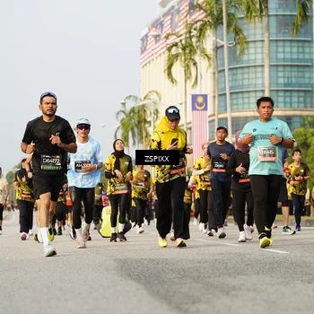 Runner Photo 6405140