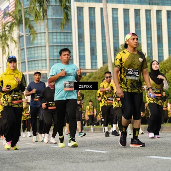 Runner Photo 6405172